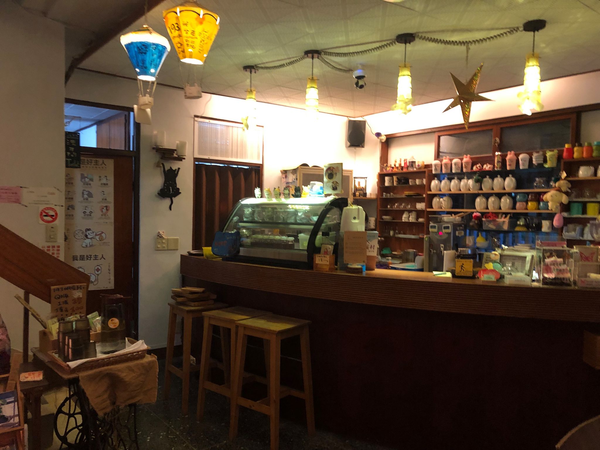 台東寵物友善餐廳-193咖啡館_查理士小獵犬提供